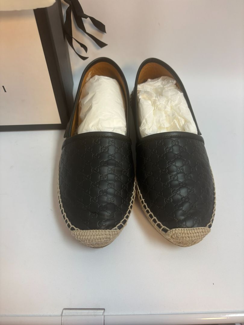 black Gucci matelese shoes, Length: 10 in Heel Height: 0.6 in (flat jute sole) Width: 3.5 in Style Fit: Slip-on, structured