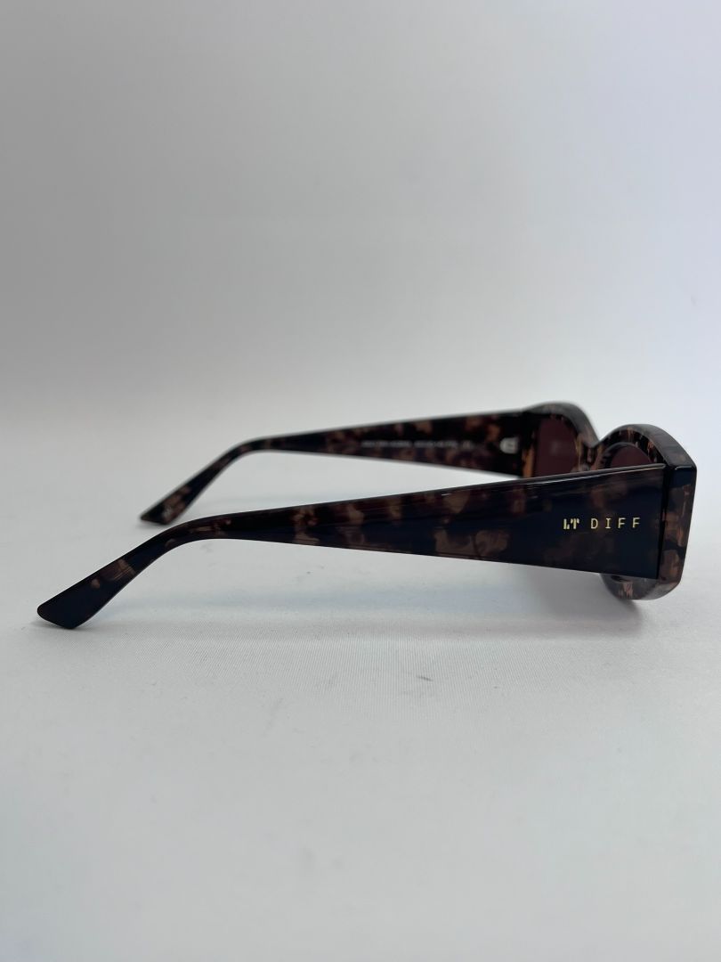 brown multi Diff retro sunglasses, NA