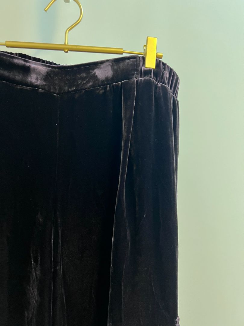 dark purple Johnny Was suede pants, XL