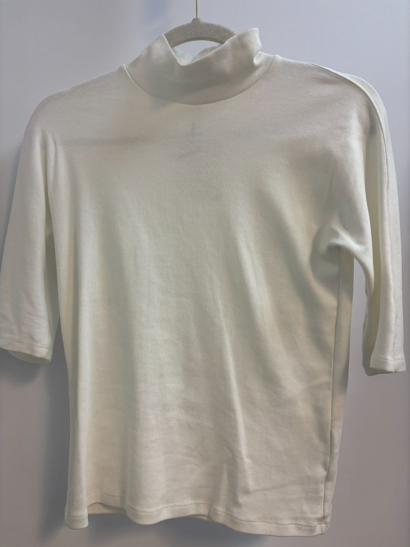 white ZARA turtle neck short sleeve top, M