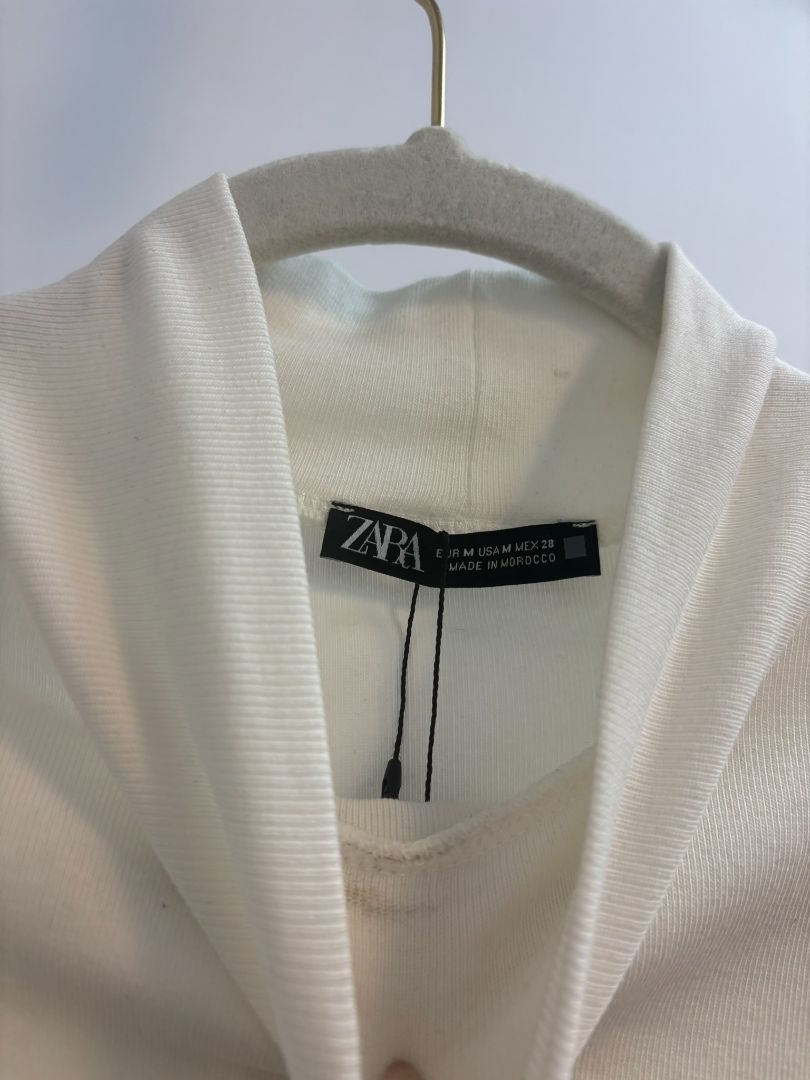 white ZARA turtle neck short sleeve top, M