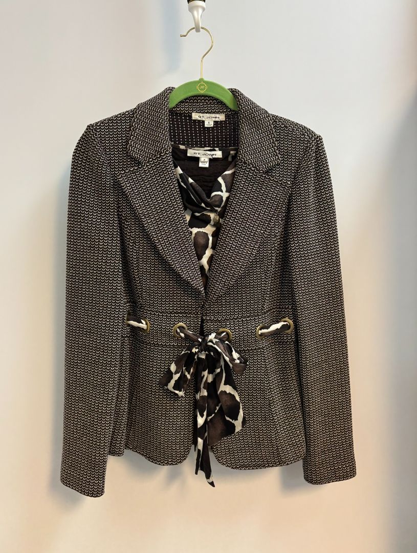brown & white St. John skirt set, 4p