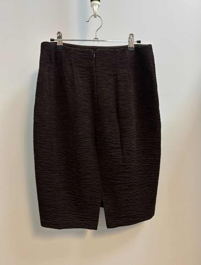 brown & white St. John skirt set, 4p