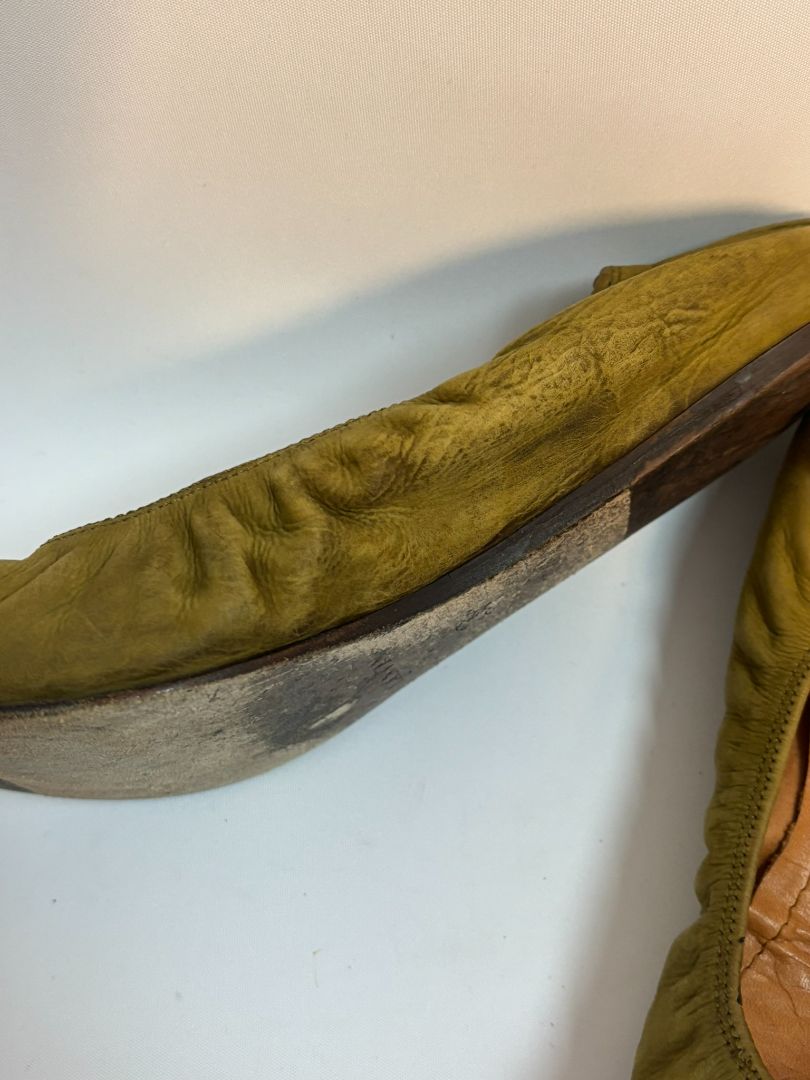 mustard and gold Lanvin flats, 38 EU