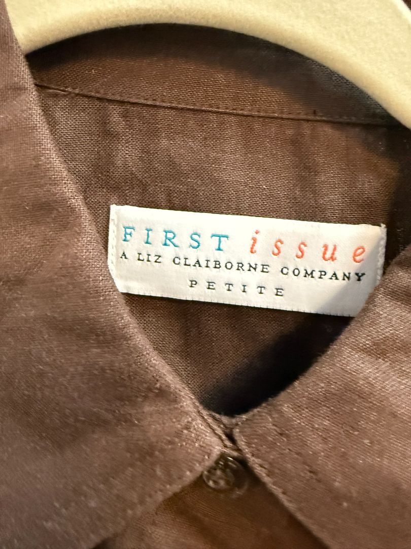 brown First Issue sleeveless button up, M
