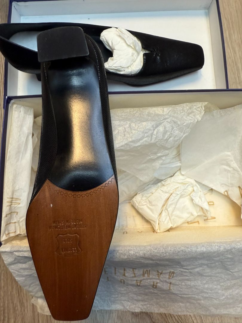 black Stuart Weitzman low heels, 8A