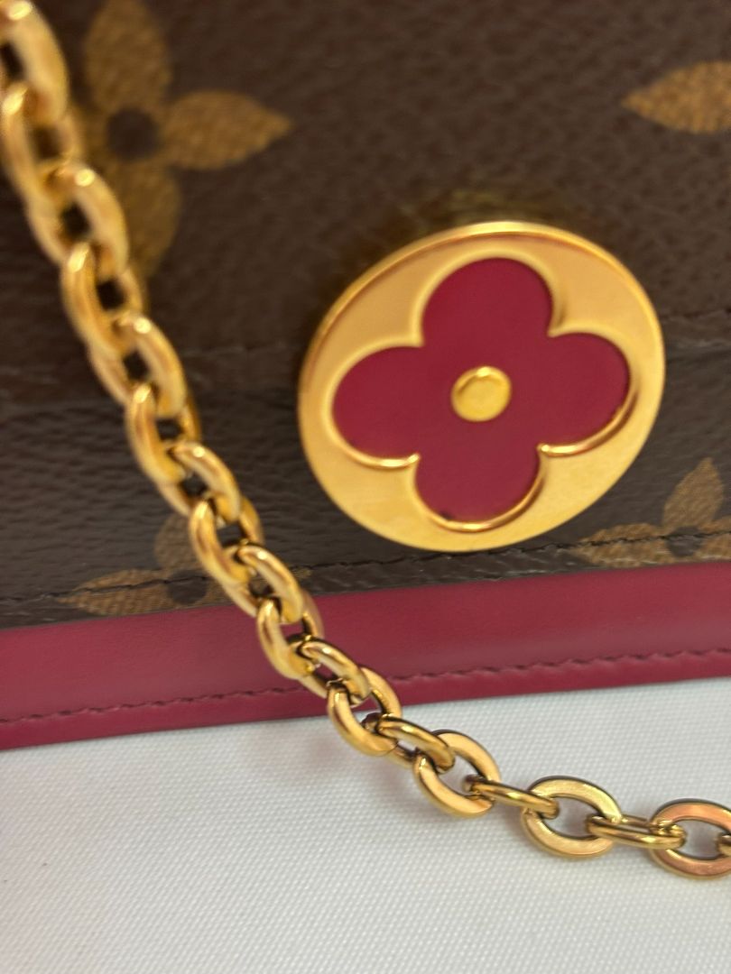 multi color Louis Vuitton flore chain wallet, 17.5 x 11.5 x 3.5 cm
