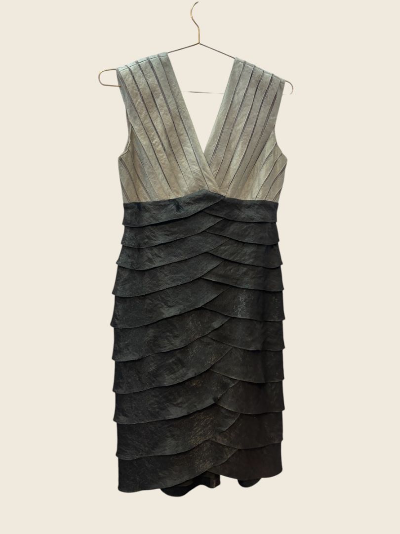 grey Adrianna Papell v-neck midi dress, 10