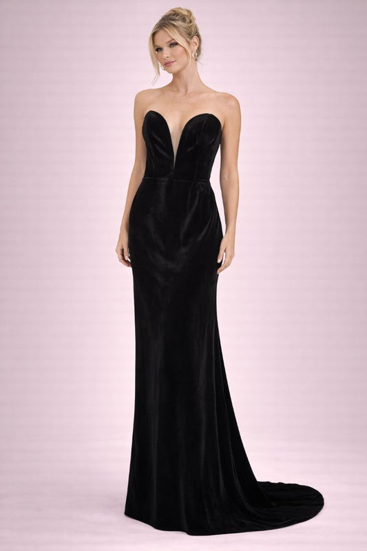 black Lulus column gown sweetheart neckline