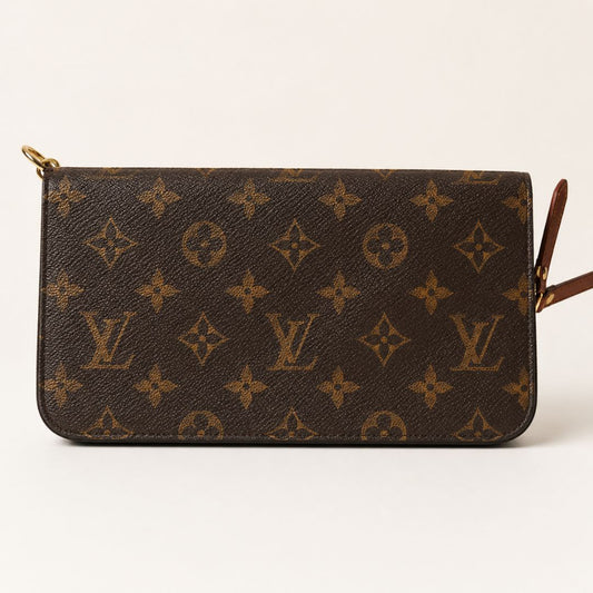 Louis Vuitton zippy organizer