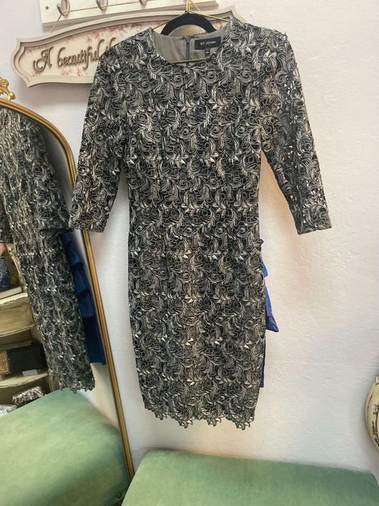 gray and white St.John lace dress, 4