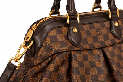 Louis Vuitton Trevi with strap and dust bag