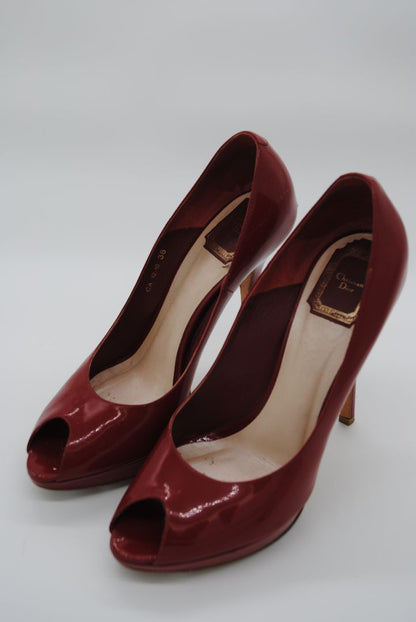 Side view of Miss Dior high heel shoes