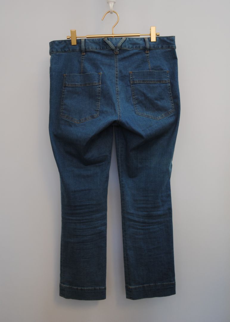 10 Veronica Beard mid rise stretch jeans