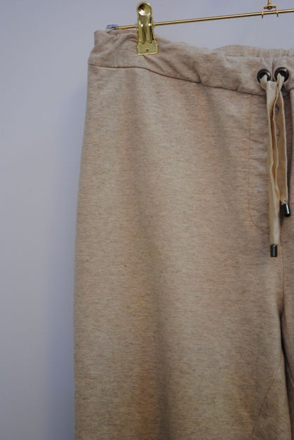oat Brunello Cucinelli for Neiman Marcus loungewear, APPROXIMATE DIMENSIONS (Estimated Size: Women’s M) Waist (unstretched): 14.5 in (flat) Rise: 11.5 in Inseam: 27.5 in Length: 37 in Leg Opening: 7 in Hips: 21 in (flat across)