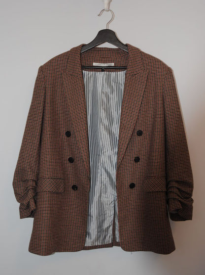 red /black base Veronica Beard houndstooth blazer, 14/APPROXIMATE DIMENSIONS Medium