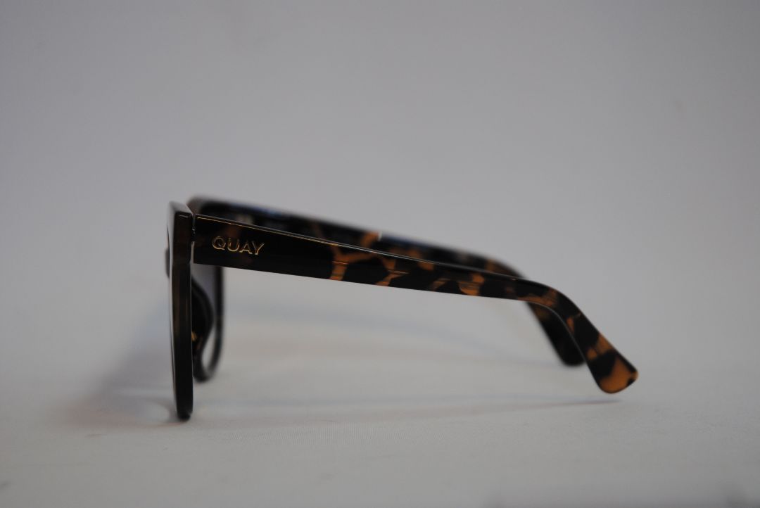 Brown Tortise Quay designer glasses, One Size
