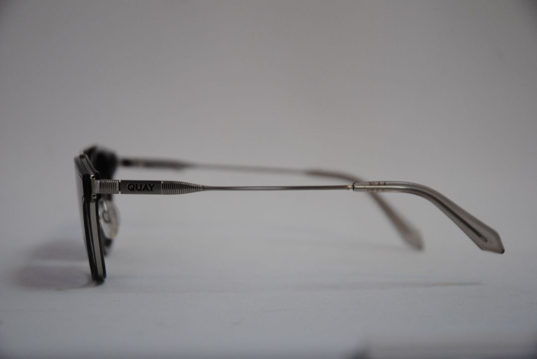 Silver Grey Quay designer glasses, One Size