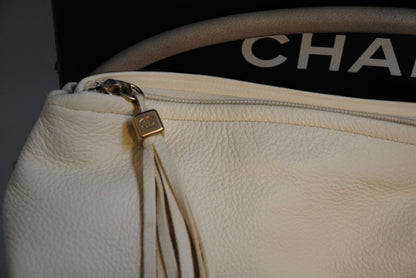 Ivory Chanel hobo shoulder leather tassel, Length: 16 in Height: 10 in Depth: 5 in Handle Drop: 9 in