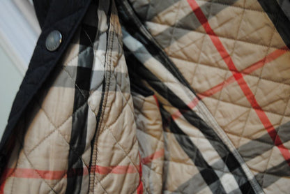 navy Burberry Designer coats, Dimensions (Approximate – Women’s Size Medium / UK 10 / US 6-8)** Bust (flat): 19 in Length (shoulder to hem): 26 in Sleeve Length: 24 in Shoulder to Shoulder: 15.5 in Fit: Slim tailored fit, hits at the hip Closure: Snap but