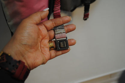 ombre Escada ombre silk vest, Dimensions (Approx. Size 38 / US 6-8)**** Bust: 36 in Waist: 32 in Length: 23 in (shoulder to hem) Fit: Slim, tailored vest style with side zip closures