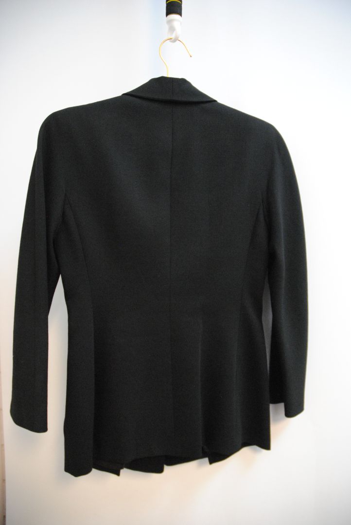 black Armani Collezioni tuxedo blazer, Dimensions (Estimated – Size US 6 / IT 42) Shoulders: Approx. 15.5 in Bust: Approx. 18.5 in (flat) Waist: Approx. 15.5 in (flat) Sleeve Length: Approx. 23.5 in Length: Approx. 26 in