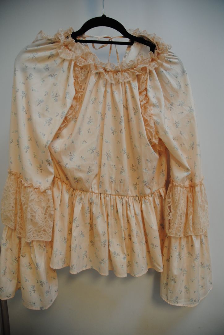 blush floral Walter Baker lace detail peasant blouse, S