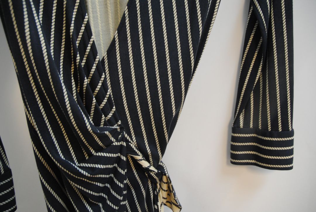 navy and white Diane von Furstenberg wrap dress, 8