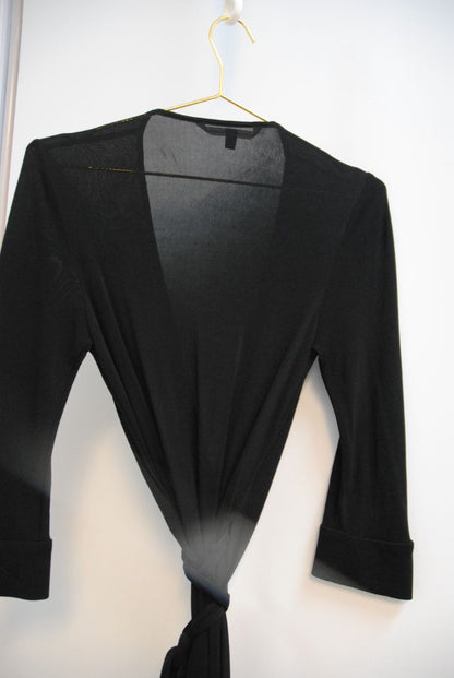 black Diane von Furstenberg jersey wrap dress, 8