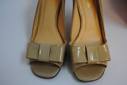 beige Kate Spade leather bow pumps, 6.5