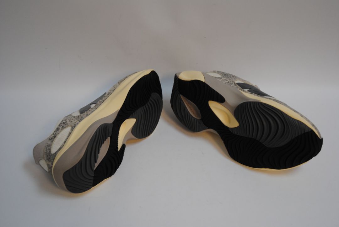 gray New Balance lifestyle sneaker, 8