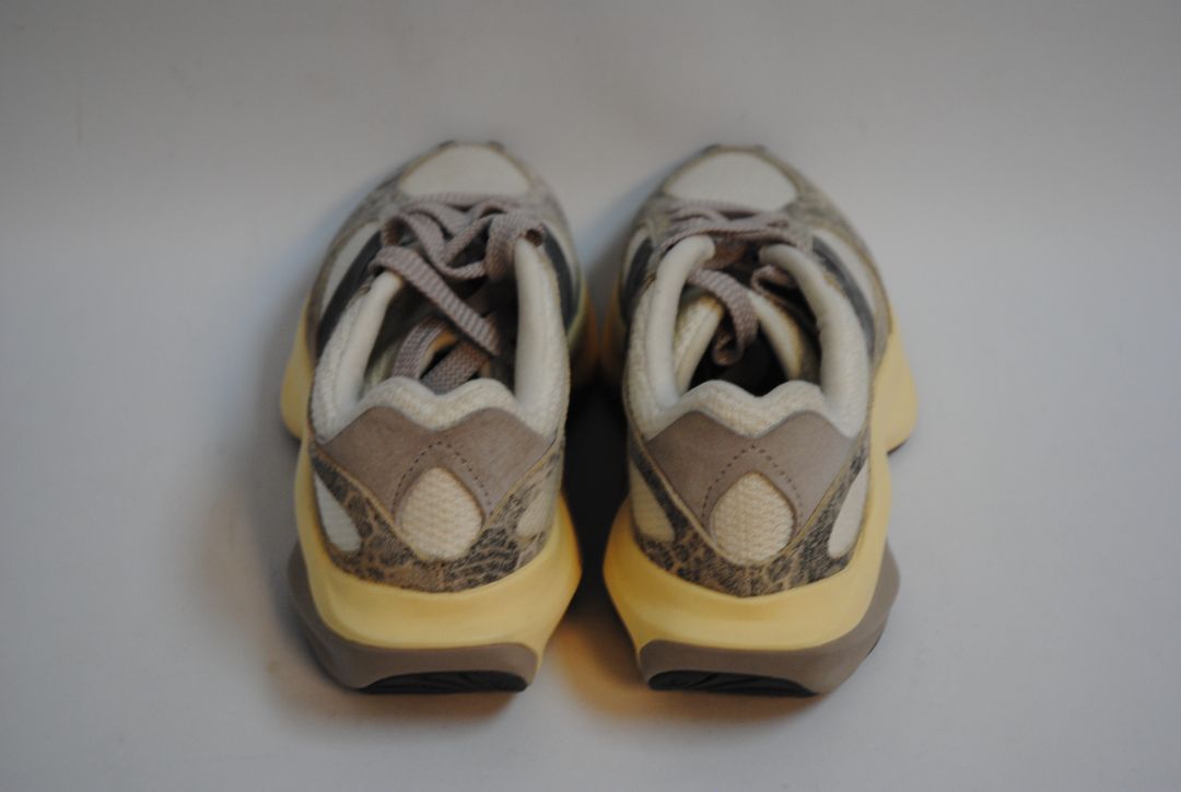 gray New Balance lifestyle sneaker, 8