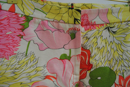 floral Burberry Bold Floral Capri Pants, 8