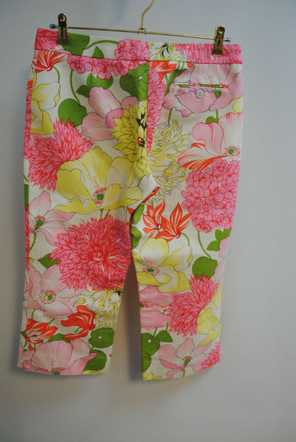 floral Burberry Bold Floral Capri Pants, 8