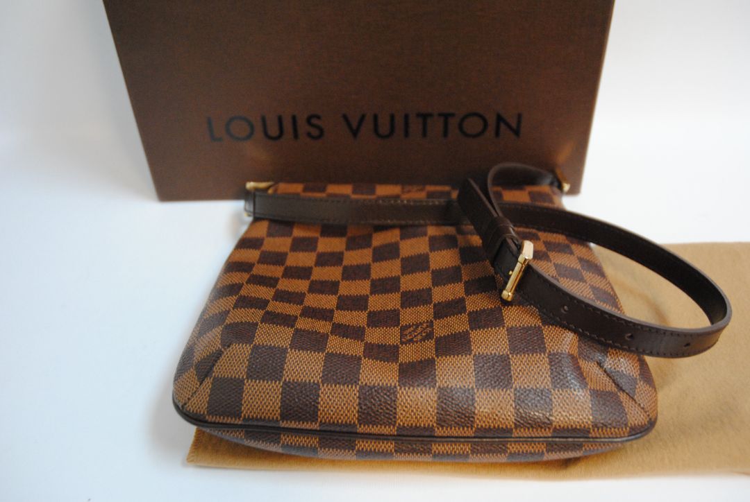 damier pattern Louis Vuitton damier bag, Length: 11 in (28 cm) Height: 10 in (25 cm) Depth: 3 in (8 cm) Strap Drop: Adjustable 15 – 22 in (38 – 55 cm)