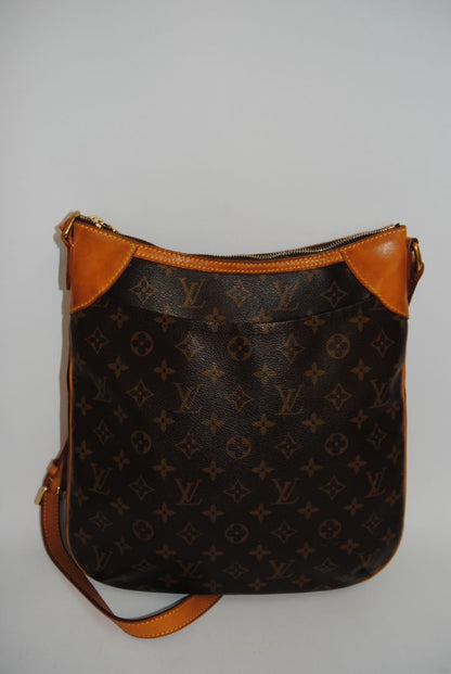 monogram Louis Vuitton Odeon GM Monogram Crossbody Bag, Width: 12.6 in (32 cm) Height: 13.8 in (35 cm) Depth: 2.8 in (7 cm) Strap Drop: Adjustable up to 22 in (crossbody or shoulder wear)