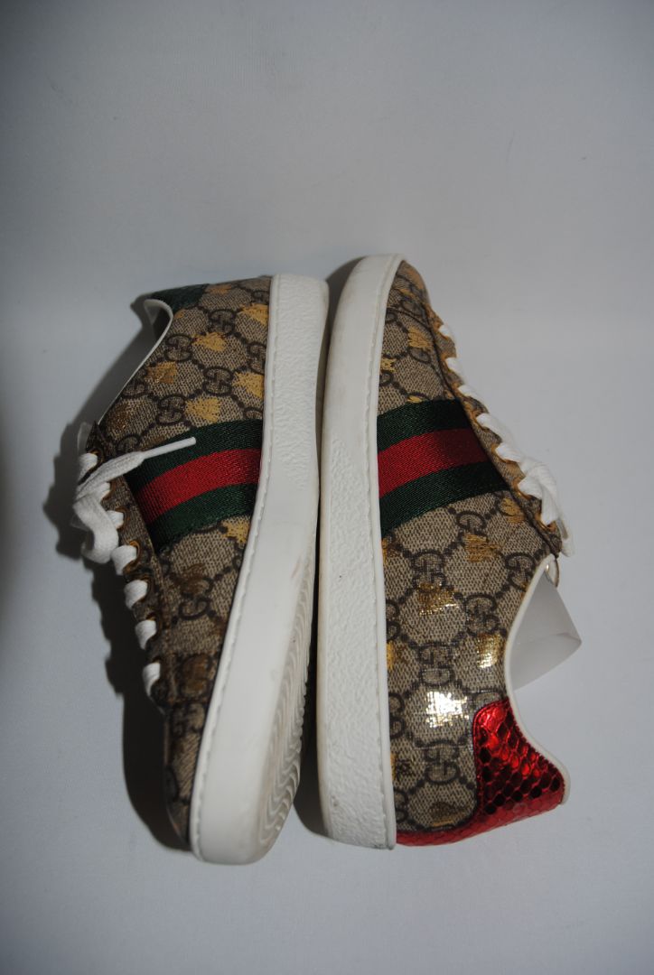 monogram Gucci Supreme Sneaker with Bees and Stars Embroidery, Fit: Typically runs true to size; narrow cut Sole Height: Approx. 1.2 in (3 cm)  EU 35