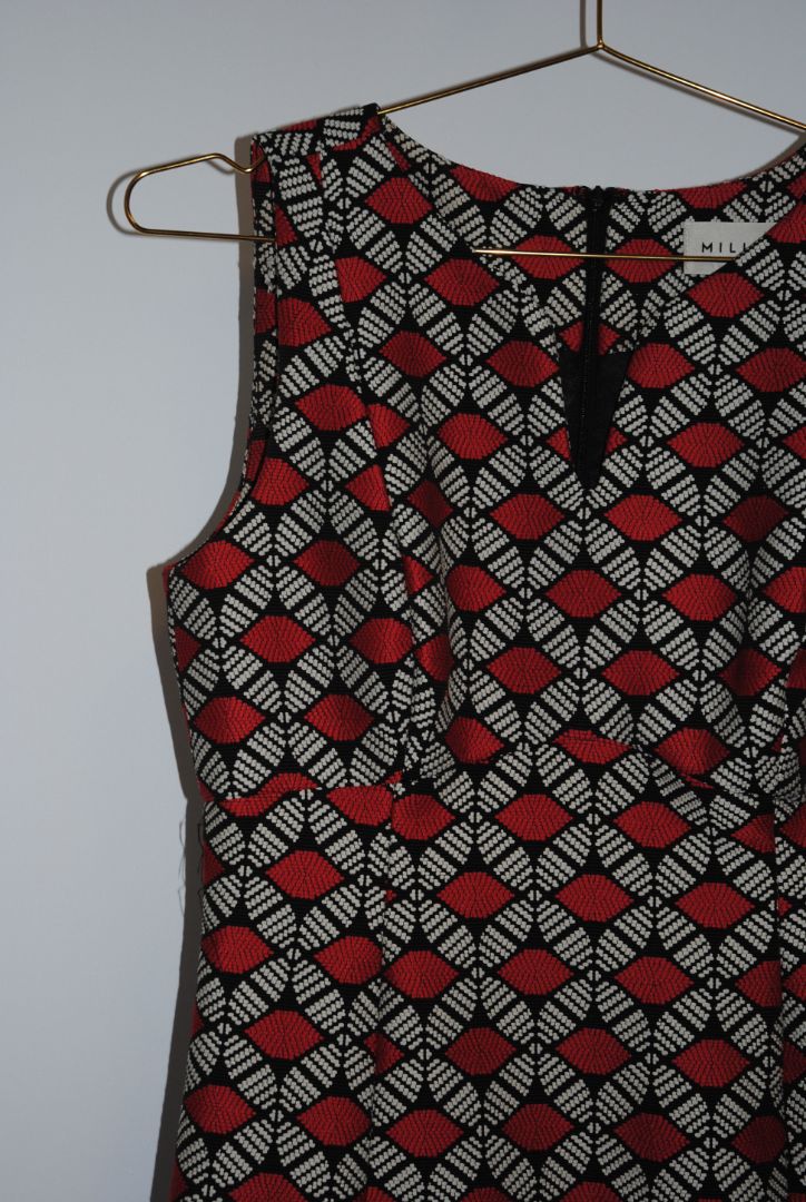 geometric black and red Milly sheath dress, 4s