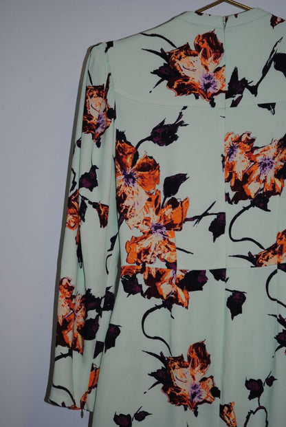 green floral ALC floral long sleeve mini dress, Dimensions / Fit: Mini length (approx. 34–36”), fitted waist, long sleeves