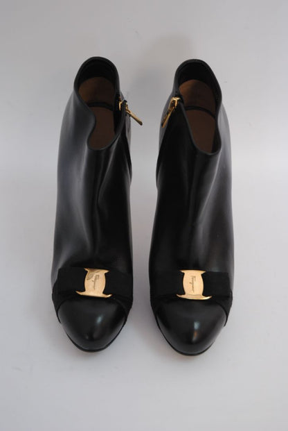 black Salvatore Ferragamo vara bow ankle boots, 9