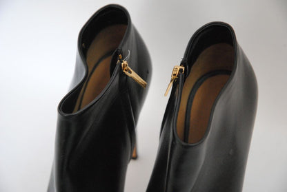 black Salvatore Ferragamo vara bow ankle boots, 9