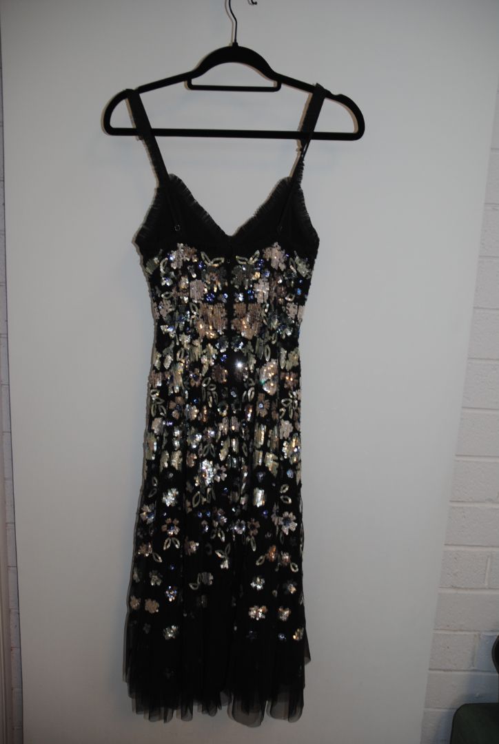 multi color Needle & Thread floral sequins, 6 EU