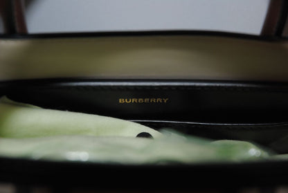 check monogram Burberry Burberry classic check tote with strap, Dimensions: Approx. 40 cm × 30 cm × 12–15 cm (i.e., ~15.7″ W × ~11.8″ H × ~4.7–6″ D) — this falls in line with Burberry’s “Medium Check Tote” style. For example, one similar bag measures W ≈