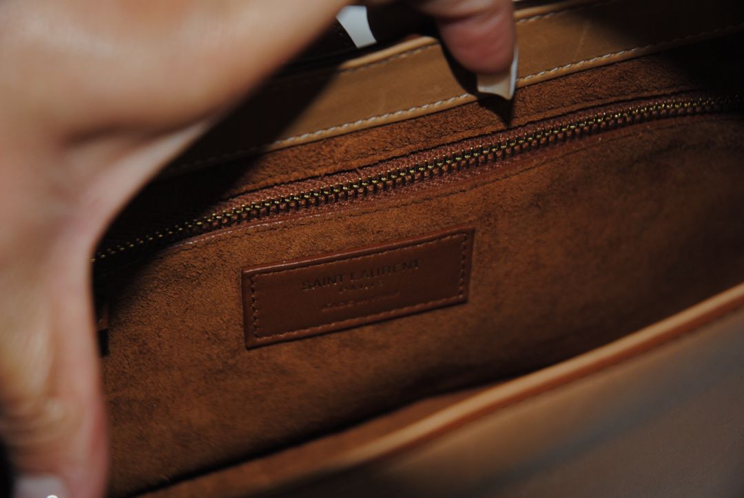 tan/ caramel Saint Laurent Model: Le 5 À 7 Hobo Bag, Length: 9.8 in (25 cm) Height: 5.5 in (14 cm) Depth: 2.4 in (6 cm) Strap Drop: 8.6–10.2 in (adjustable)