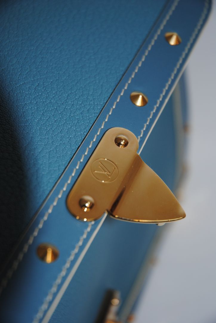 blue suhali Louis Vuitton Sac Le Talentueux, Measurements: Length: 12.2” Height: 8.3” Depth: 4.7” Strap Drop: 10–12” adjustable