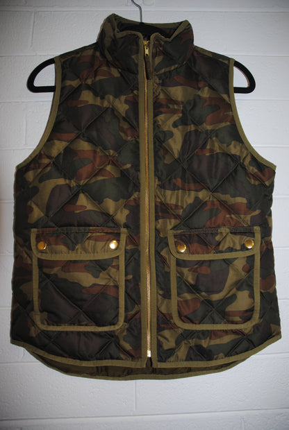 camo J. Crew puffer vest, S
