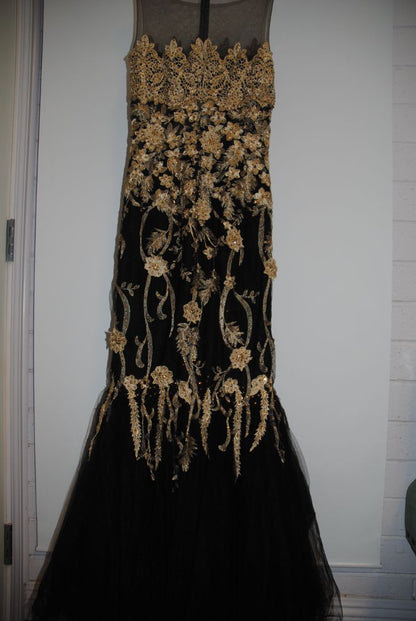 Romance Black Gold Applique Mesh Gown 2
