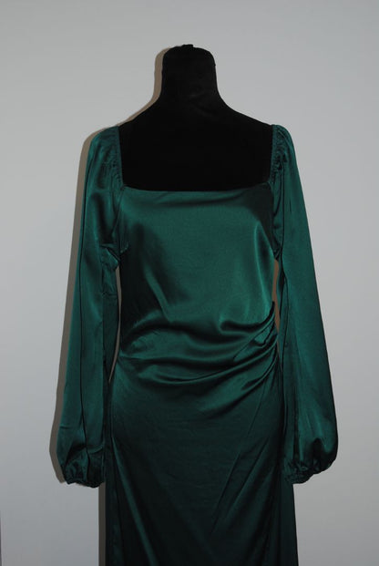 green Lulus long sleeve formal satin dress, M