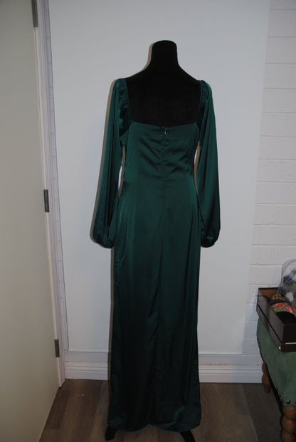 green Lulus long sleeve formal satin dress, M