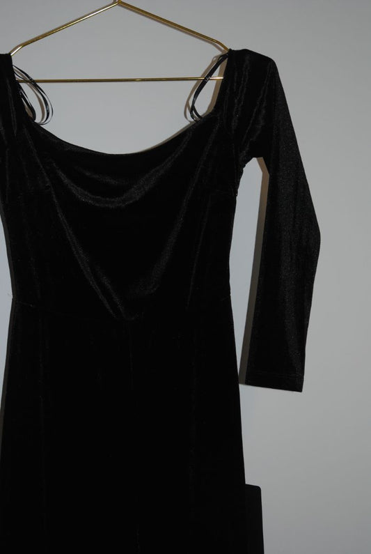 black Lulus velvet bow detail jumpsuit, S